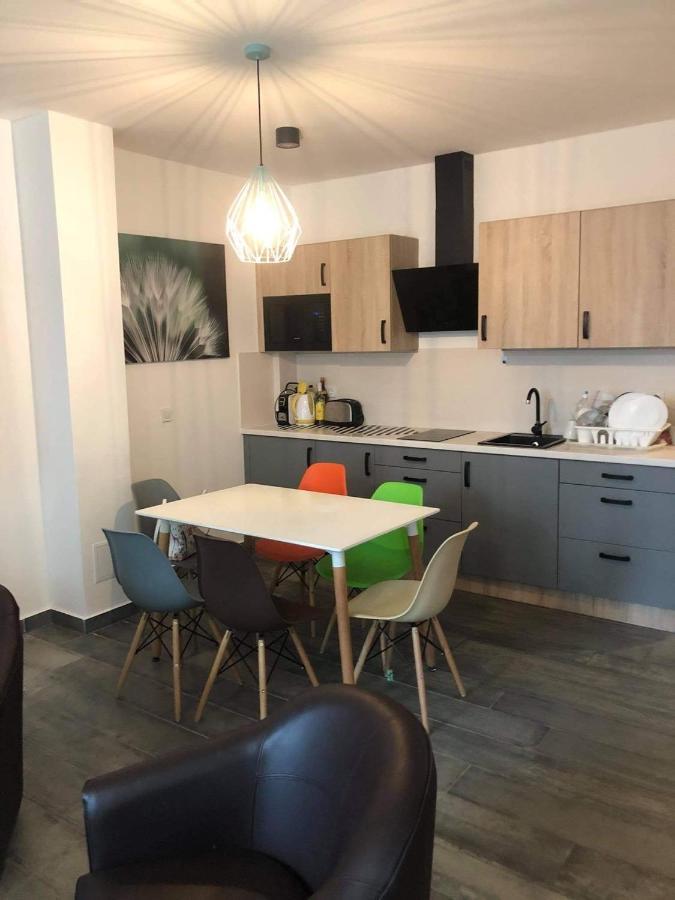 Lido Nappali + 3 Halo Apartman Balatonlelle Exterior photo